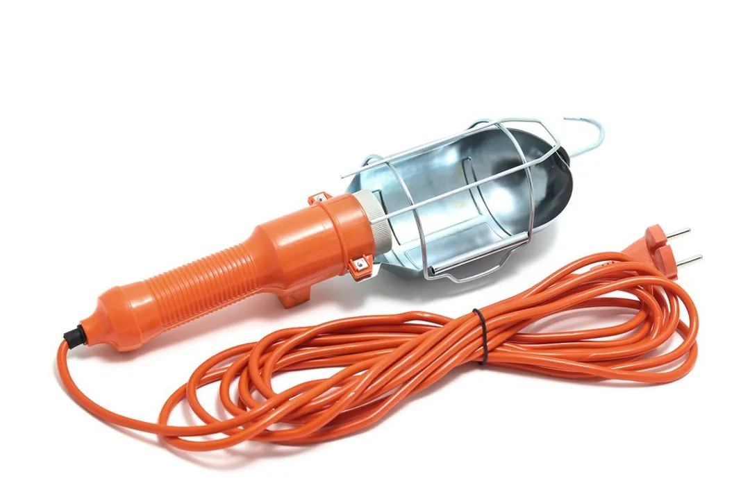 Переносная лампа M-22005 под лампу E27 до 60W, 220V, длина провода 5м MEGAPOWER