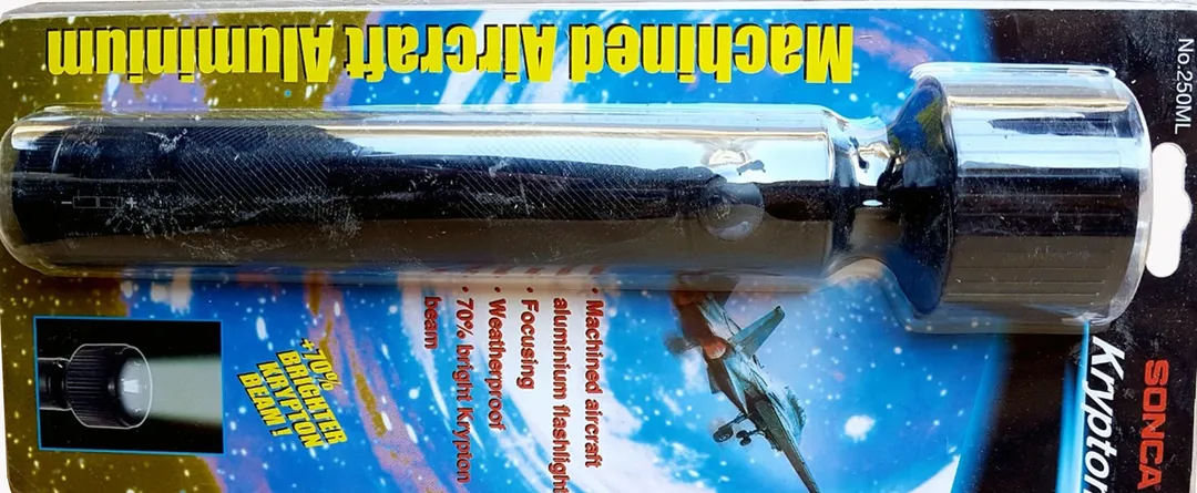 Фонарик переносной влагонепроницаемый в алюм. корпусе Sonca Krypton(2.4V, 0.7A, фокусировка, 1.5V, 2D/R20/UM1,яркость луча увеличена на 75%)в блистере