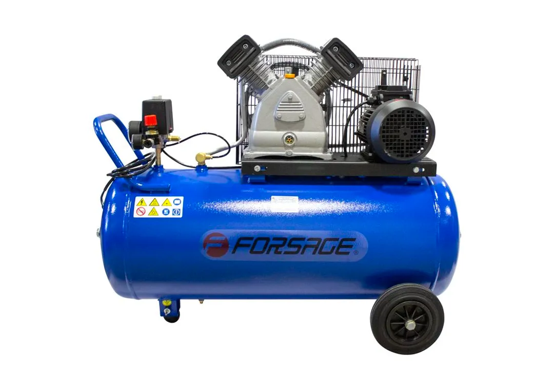 Компрессор 2-х поршневой с ременным приводом PROFESSIONAL (380В,2.2кВт,50Гц,5А,ресивер 100л, пр-ть 420л/м,раб. давл. 1МПа,вес 88кг, ГАРАНТИЯ 18 МЕСЯЦ