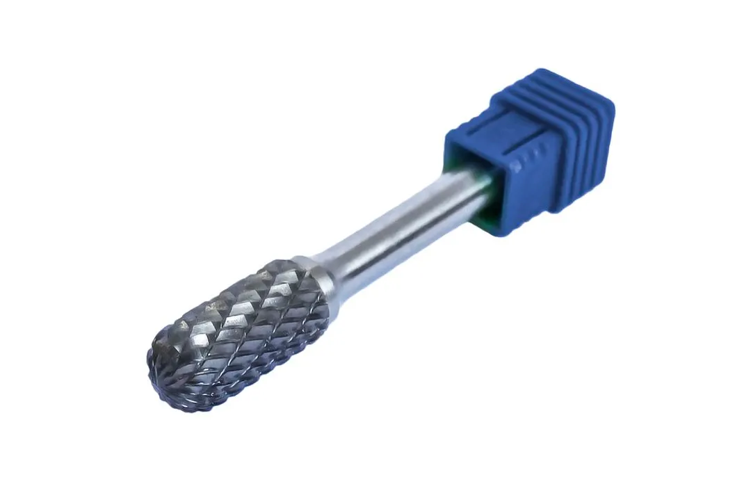 Шарошка цилиндрическая скругленная по металлу(Ø 12мм,Ø хвостовика 6мм),в пластиковом футляре