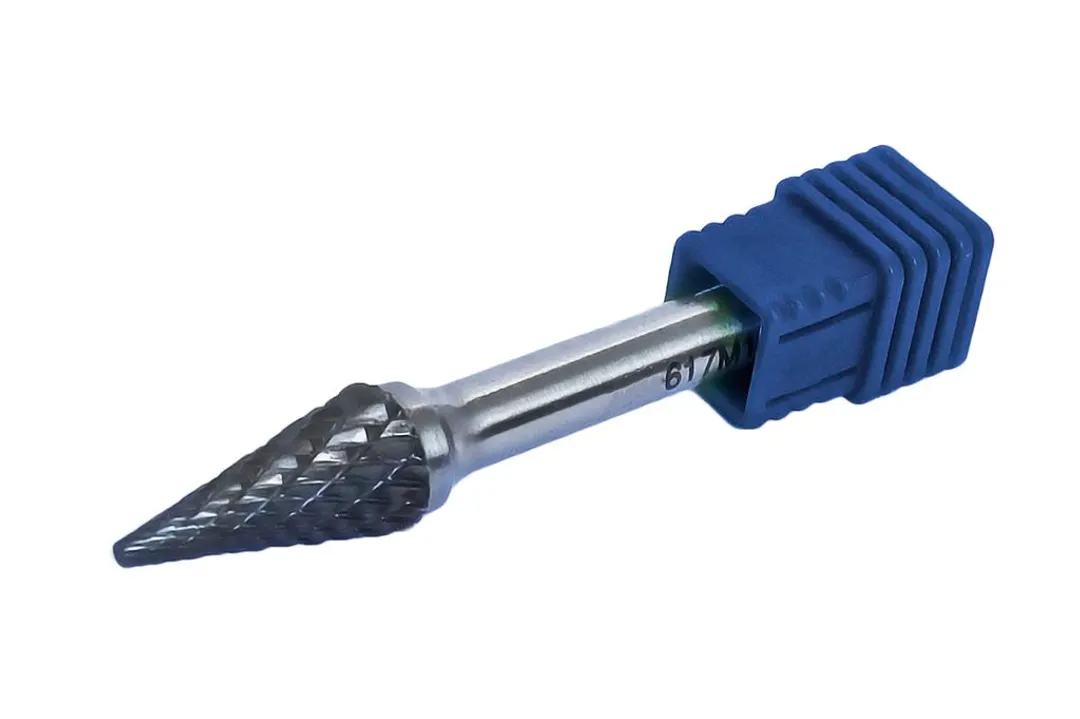 Шарошка коническая по металлу(Ø 12мм,Ø хвостовика 6мм),в пластиковом футляре