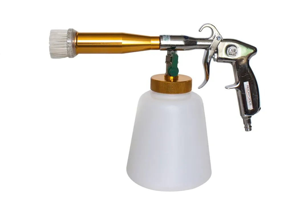 Пистолет пневматич.»Tornado»для химчистки а/м с медной трубкой подачи моющего ср-ва и щеткой-насадкой»Profi»(емкость1л,6bar,расход воздуха120 л/мин)