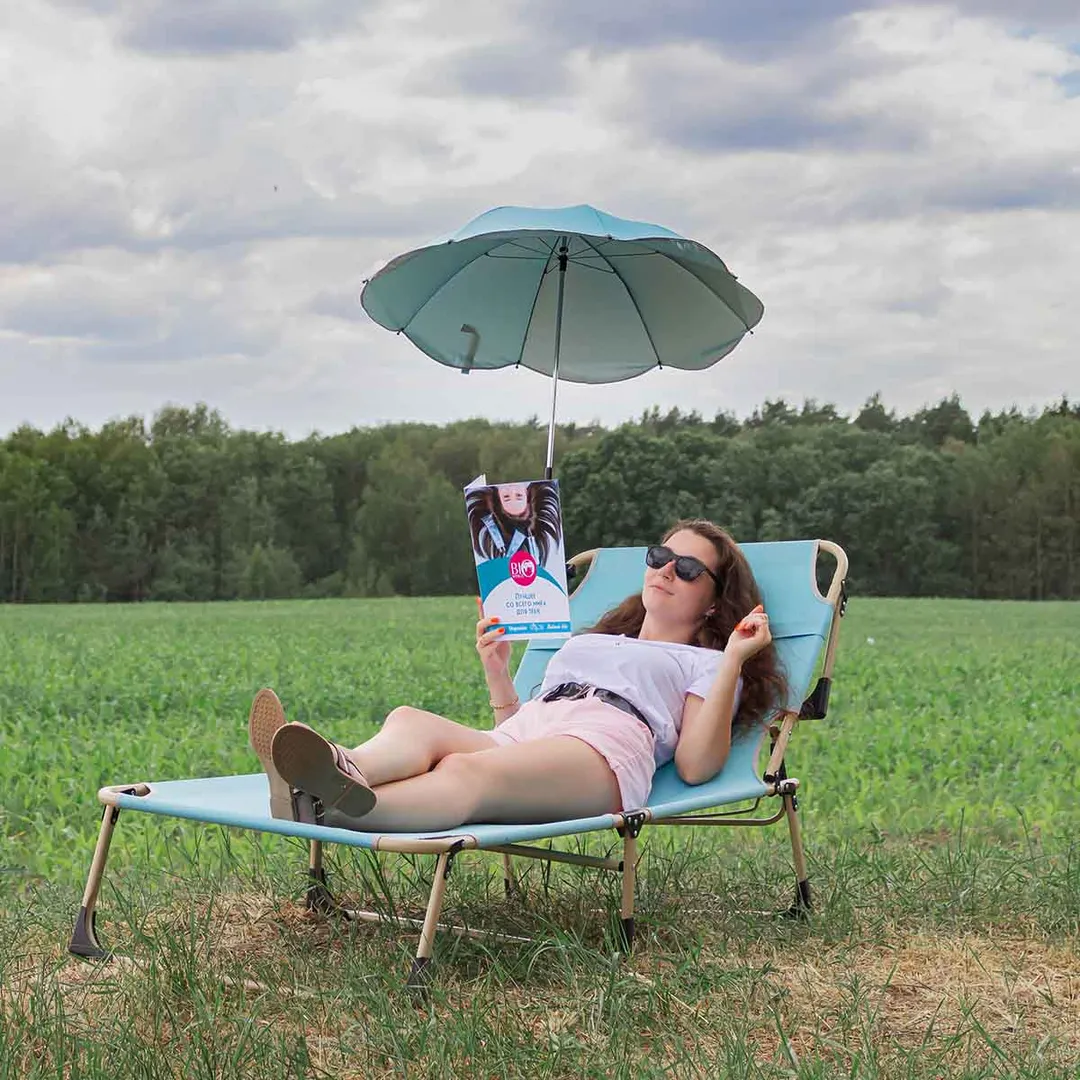 Шезлонг складной с подголовником+зонтик (670х1930мм, голубой)