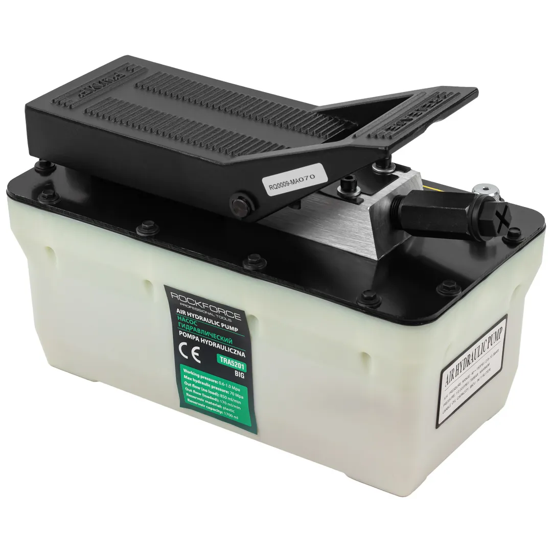 Насос пневмогидравлический ножной 0.69л(раб.давл. 7.5-8.5бар,макс. гидравлич. давл.700бар, расход без нагрузки 490мл/мин,расход с нагрузкой 130мл/мин)