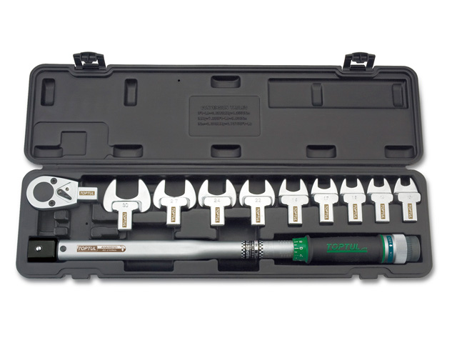 Ключ динамометрич. 40-210 Н/м 1/2″ + рожковые насадки 13-30мм TOPTUL